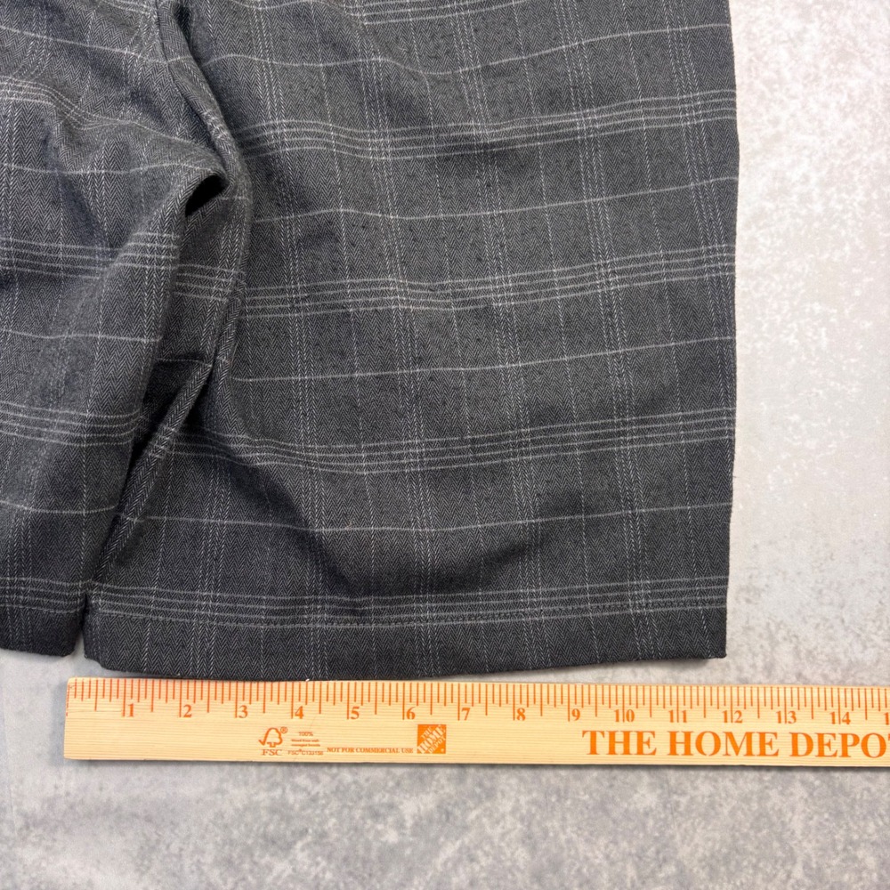 Quiksilver Plaid Long Baggy Shorts Size 38 Y2K Skate Surf Gray Black - Picture 5 of 6